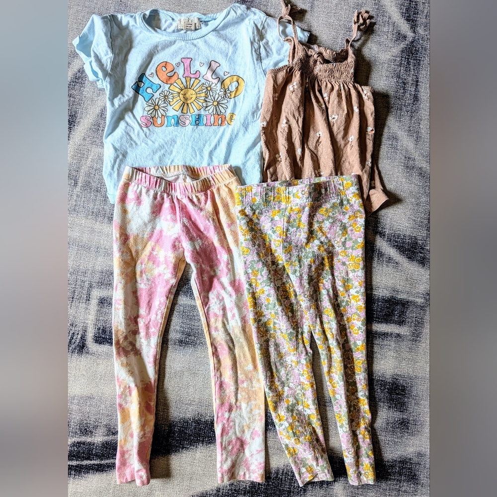 Hello Sunshine Graphic Tee